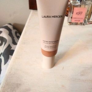 Tinted moisturizer foundation  Almond shade